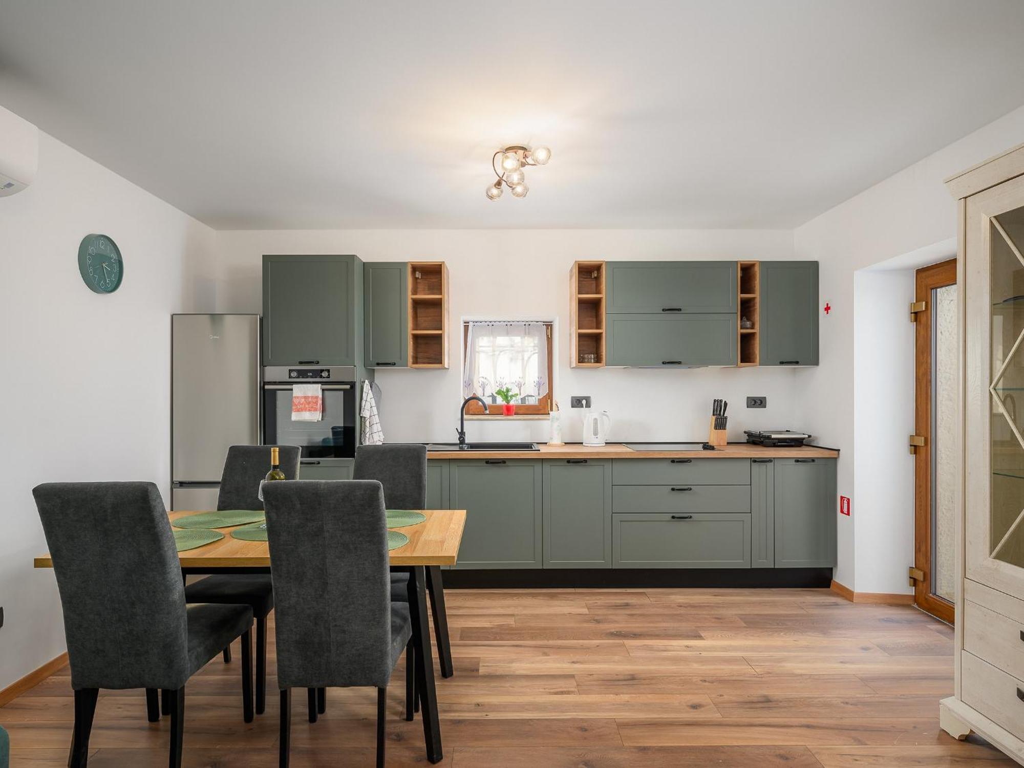 Casa Piccola Leona * Bijele Zemlje